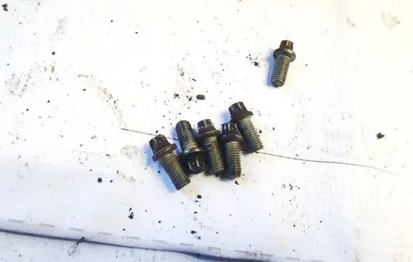 Mini One - Cooper R50 - 53 Nuts/bolts 