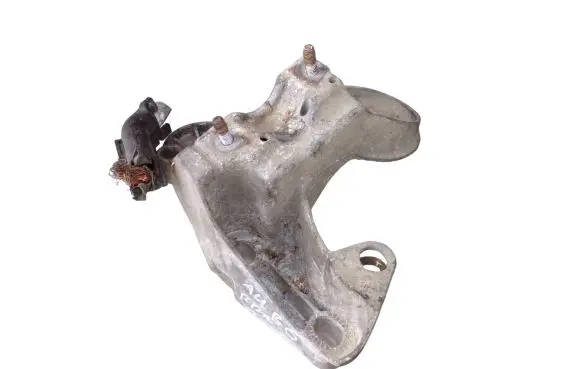 Audi A4 S4 B7 8E 8H Engine mounting bracket 8E0199352N