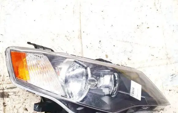 Mitsubishi Outlander Headlight/headlamp