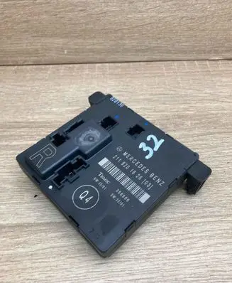 Mercedes-Benz E W211 Door control unit/module 2118201626 356806USED