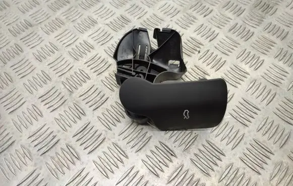 Audi A3 S3 8V Engine bonnet (hood) release handle 8T1823533 8T1823633