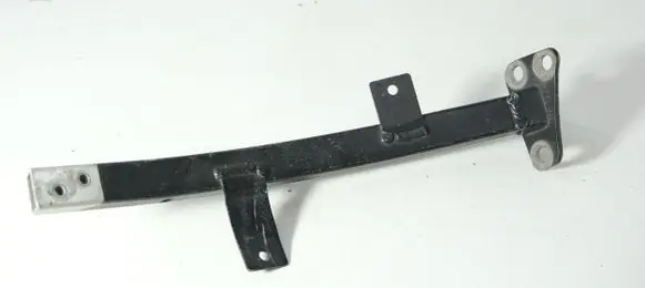 Audi A8 S8 D4 4H Fender mounting bracket 4H0821393
