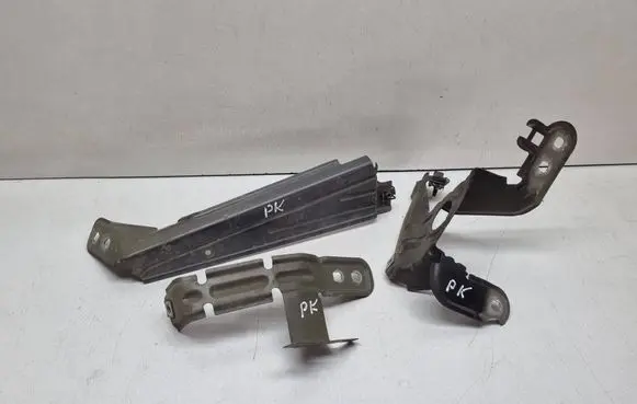 BMW X3 F25 Fender mounting bracket 07708