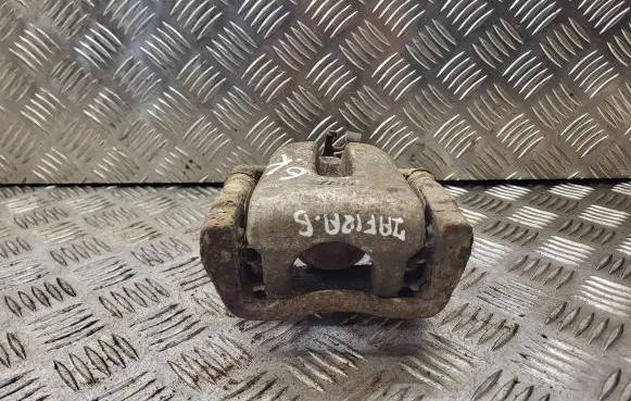 Opel Zafira B Rear brake caliper
