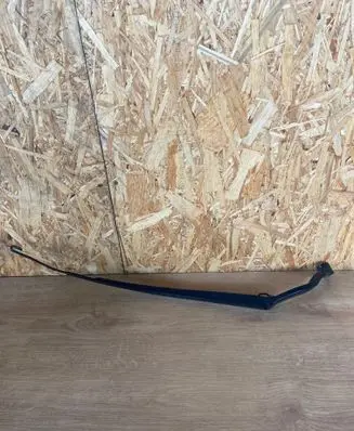 Nissan Murano Z52 Front wiper blade arm