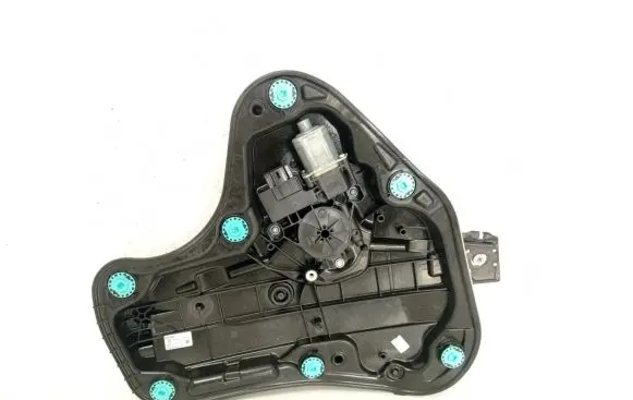 Volkswagen Golf VIII Front door window regulator with motor 5H0839402F
