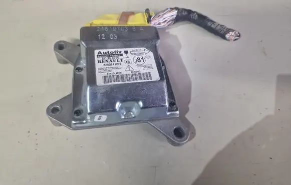 Renault Espace - Grand espace IV Airbag control unit/module 8200241277