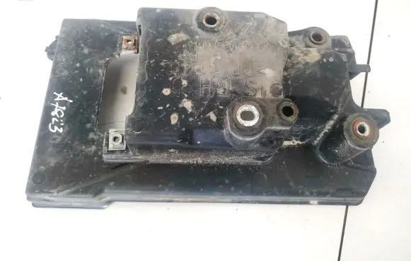 Battery box tray