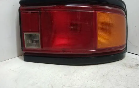 Mazda 323 Rear/tail lights M39021R 902H