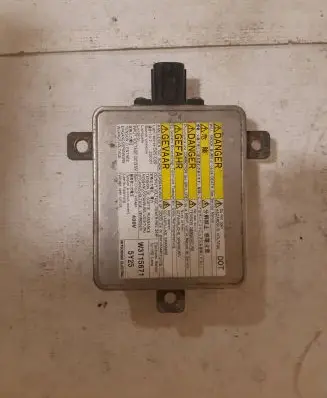 Mazda 3 I Headlight ballast module Xenon W3T15671 5Y25