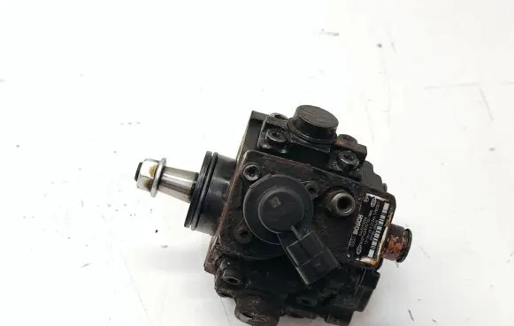 KIA Sportage Fuel injection high pressure pump 331002A420