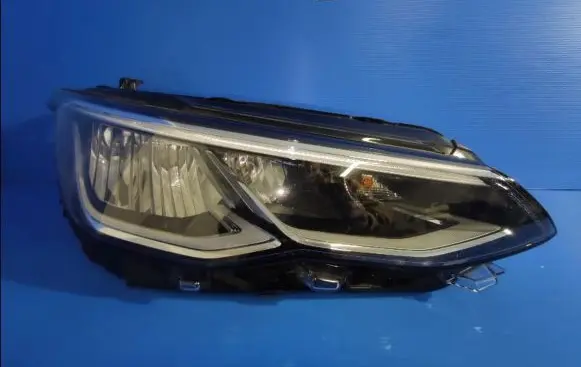 Volkswagen Golf VIII Headlight/headlamp 5H1941006