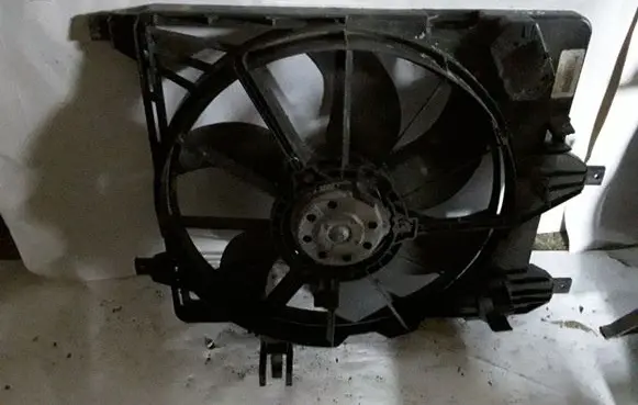 Renault Kangoo II Electric radiator cooling fan 7700436917G 8240348