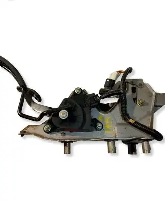 Renault Clio III Pedal assembly 8200711631A