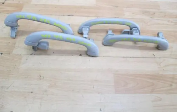 Peugeot 407 Front interior roof grab handle 9143C2