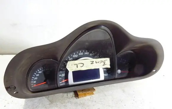 Mercedes-Benz C W203 Speedometer (instrument cluster) A2035408347