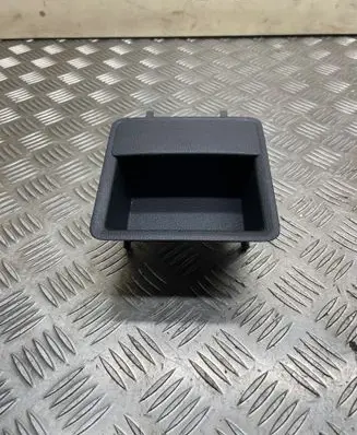 Volkswagen Jetta VI Other center console (tunnel) element 1211127 5C6863383