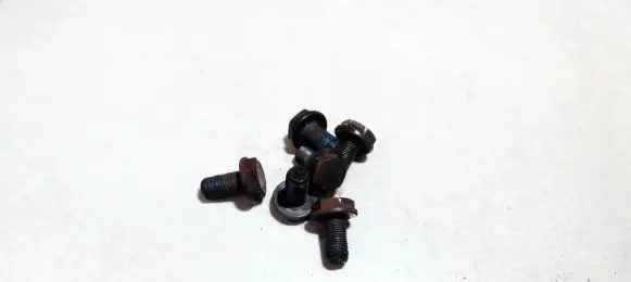 Audi A2 Nuts/bolts 