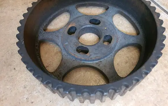 Volvo V70 Camshaft pulley/ VANOS 8631554