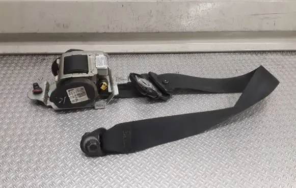 Hyundai i10 Front seatbelt 888700X200