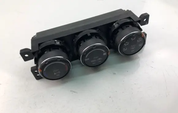 Suzuki Liana Climate control unit 3951059J10