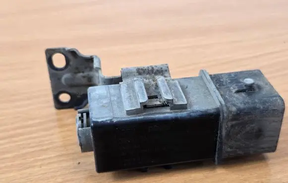 KIA Sportage Glow plug pre-heat relay 368302A700 GA502B03 151221