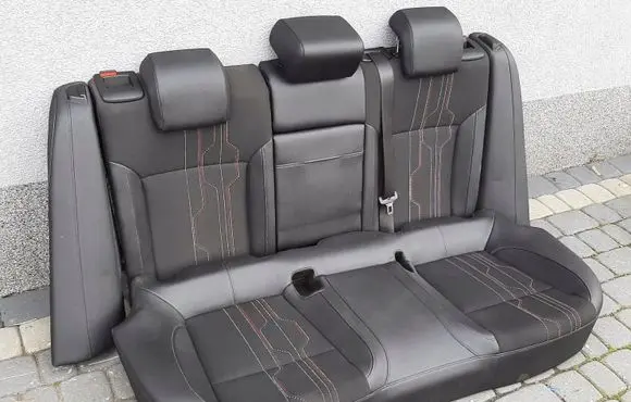 Opel Insignia A Second row seats 