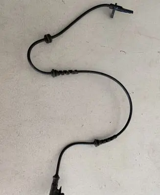 Maserati Ghibli ABS brake wheel speed sensor 670006719