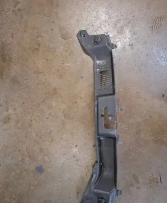 Volvo V50 Top upper radiator support slam panel 31217655 31217665