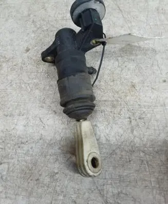 Audi A4 S4 B5 8D Clutch master cylinder 8E1721401