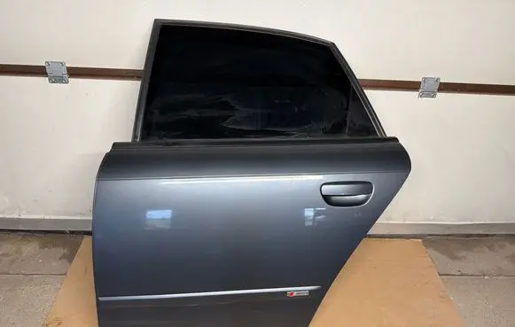 Rear door
