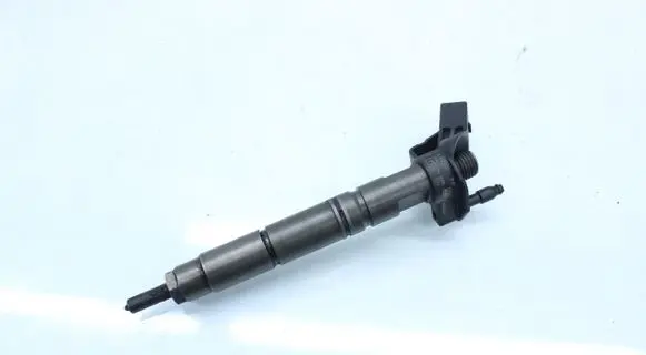 Mercedes-Benz GL X164 Fuel injector A642070