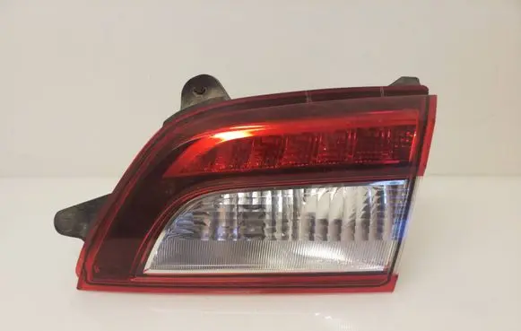 Subaru Outback (BS) Tailgate rear/tail lights 13260228 GG081010