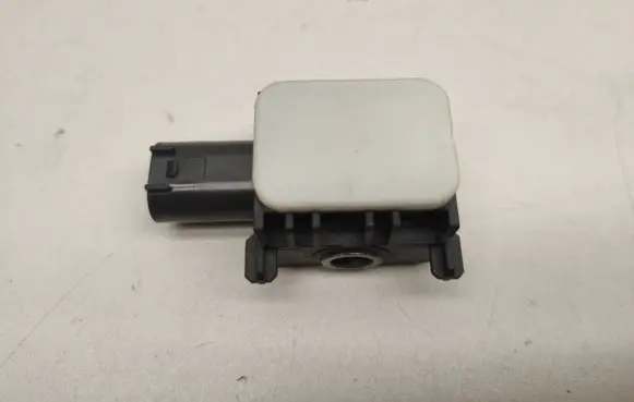 Mercedes-Benz S W221 Airbag deployment crash/impact sensor A0038202826