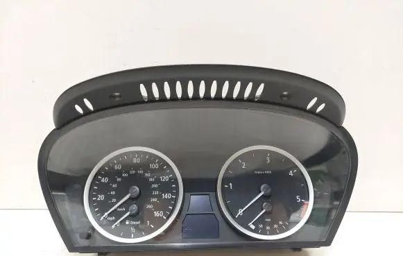 BMW 5 E60 E61 Speedometer (instrument cluster) 62116974577 110080213 6974577