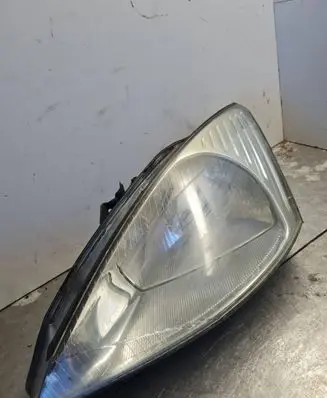 Ford Focus Headlight/headlamp E42009422