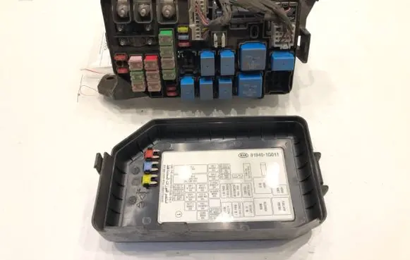 KIA Rio Fuse box set 91940-1G011