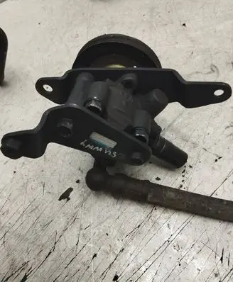 Nissan Sunny Power steering pump 49110A100 3743