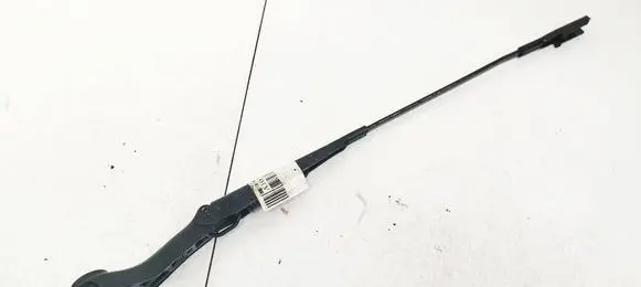 Front wiper blade arm