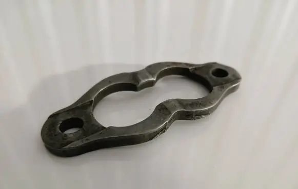 Volkswagen Touareg I Fuel Injector clamp holder 059130216c