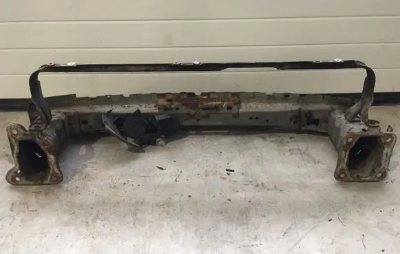 Ford Kuga I Front bumper cross member 70022KA6260