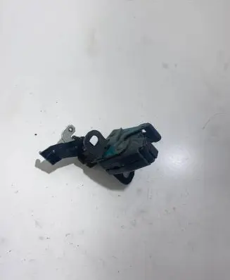 Loading door lock