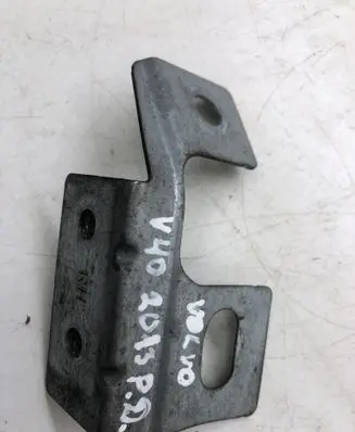 Volvo V40 Other engine bay part
