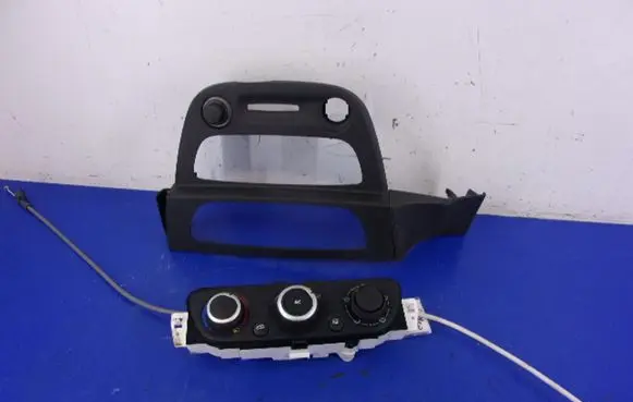 Renault Megane III Climate control unit