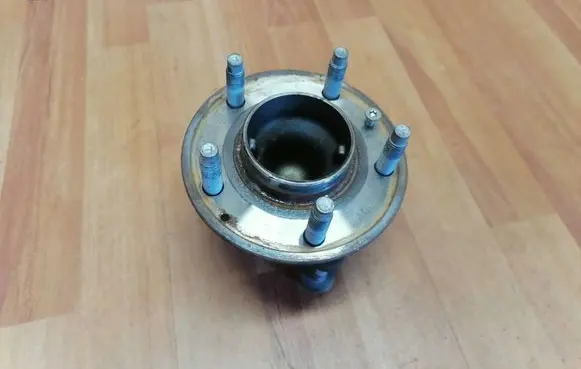 Opel Insignia B Rear wheel bearing hub 13526967 13507017 695687626