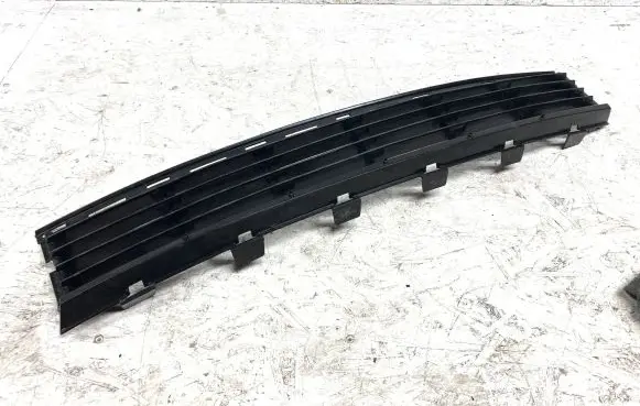 Renault Espace - Grand espace IV Front bumper lower grill 31054M