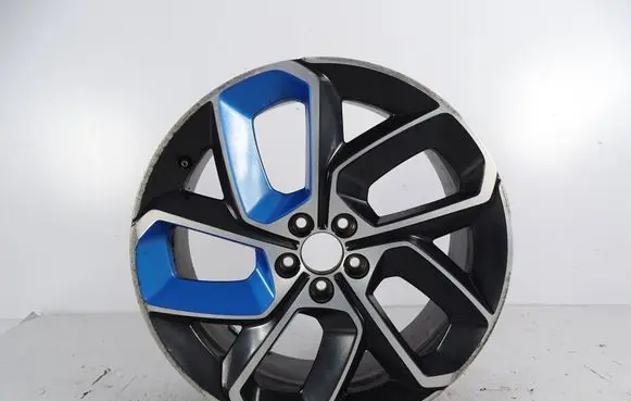 Lynk u0026 co 01 Original wheel cap 8889658786 8890073164