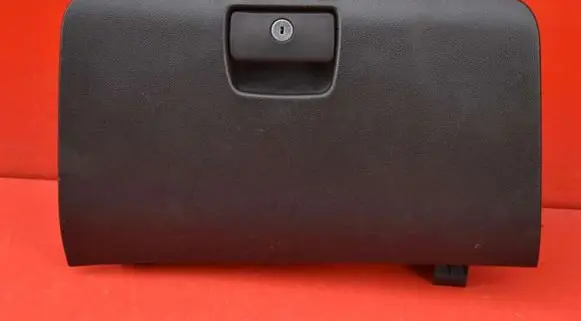 Chevrolet Orlando Glove box