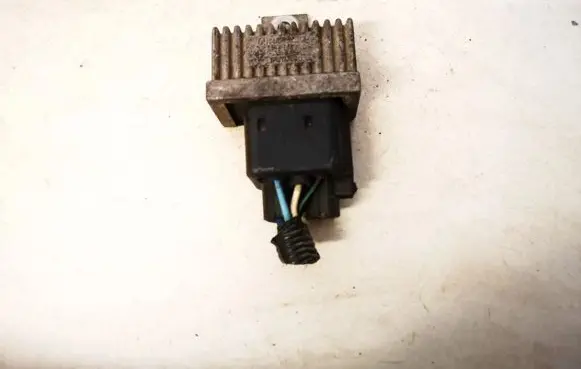 Glow plug pre-heat relay