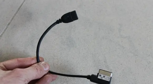 Volkswagen Tiguan USB socket connector 5N0035558